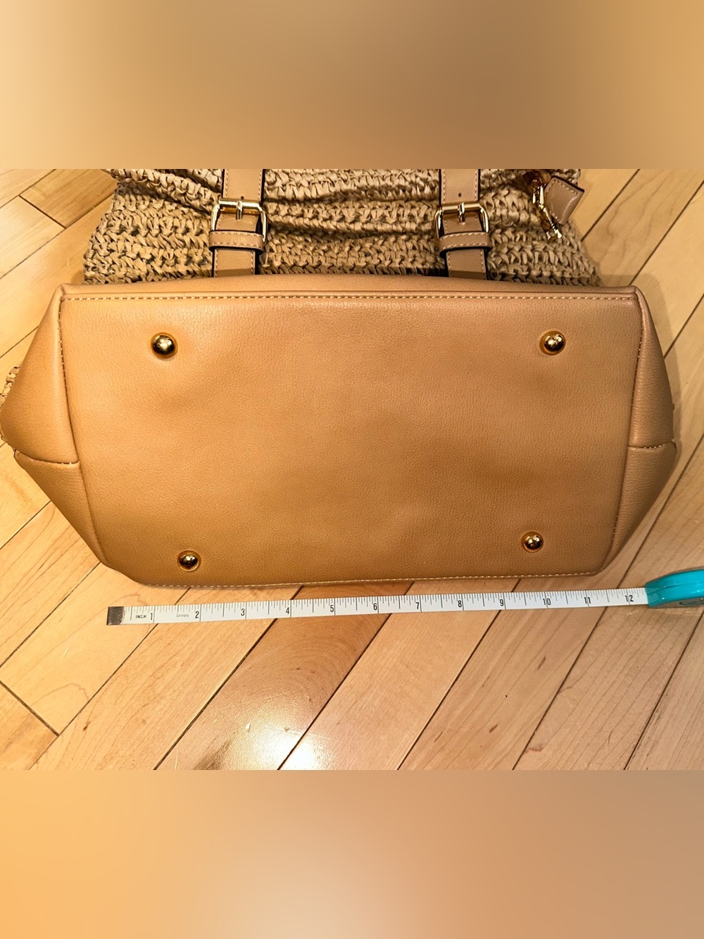 Poppy & Peonies “Beachcomber backpack” - a woven straw body & vegan leather trim - Picture 5 of 7